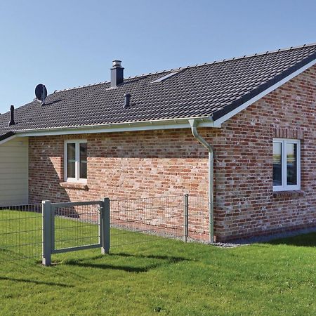 Beautiful Home In Dagebuell With Wifi Extérieur photo