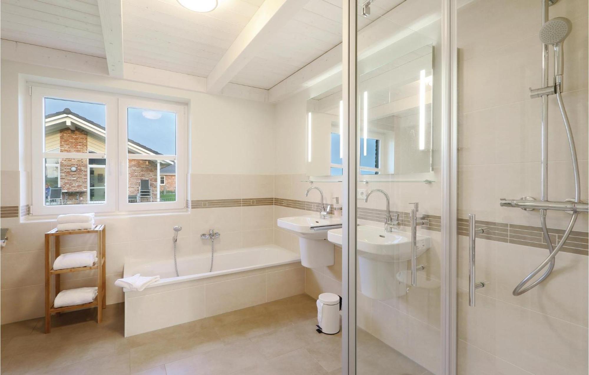 Beautiful Home In Dagebuell With Wifi Extérieur photo