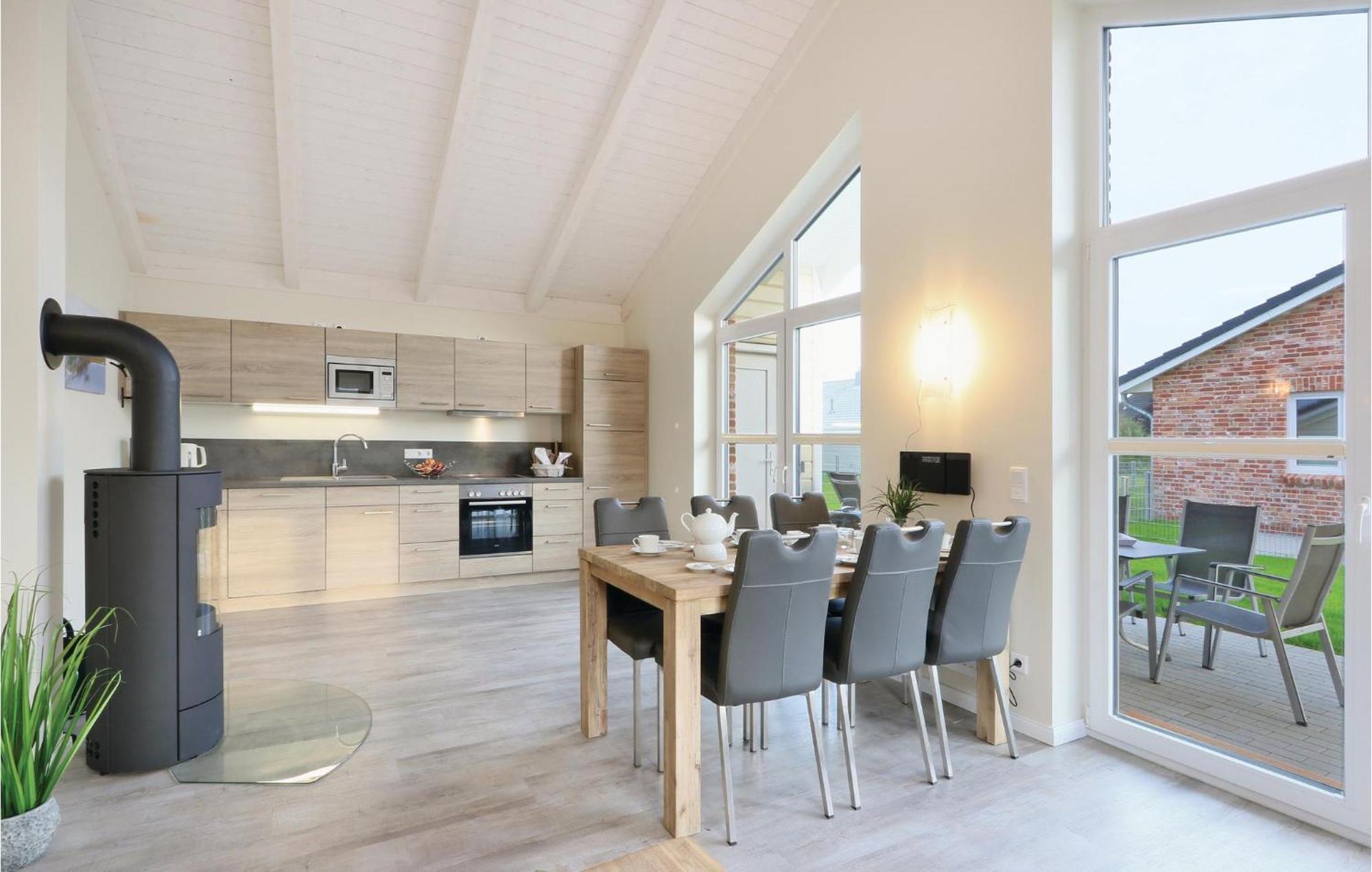 Beautiful Home In Dagebuell With Wifi Extérieur photo